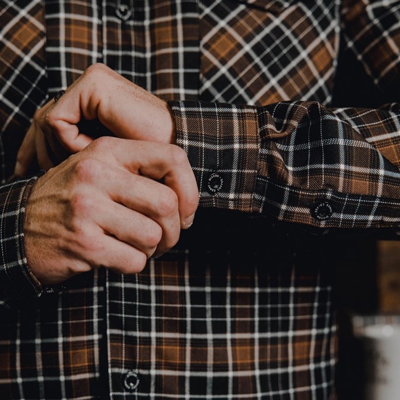 DIXXON JAMES COFFEE CO. FLANNEL - Picture 6 of 11